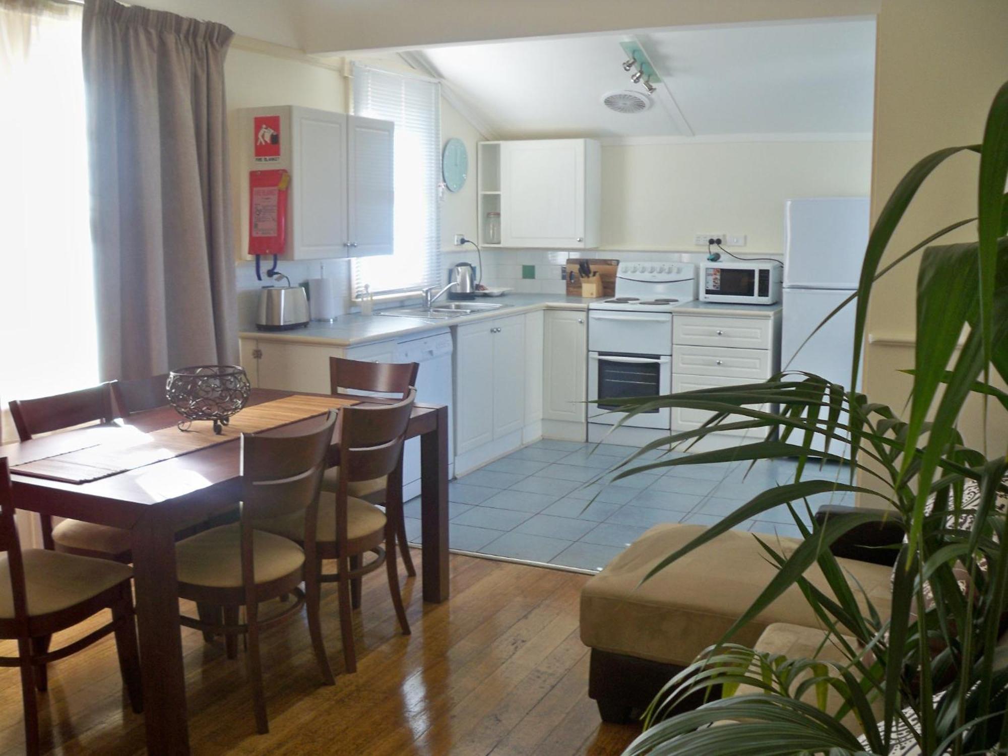 Moonah Central Apartments Хоубарт Екстериор снимка